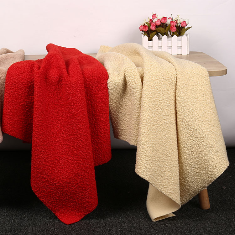 Come scegliere tessuto coperta di lana pesante?